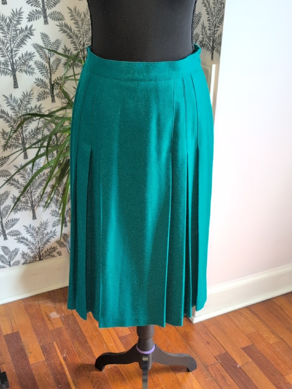 Vintage Emerald Green Pleated Midi Skirt